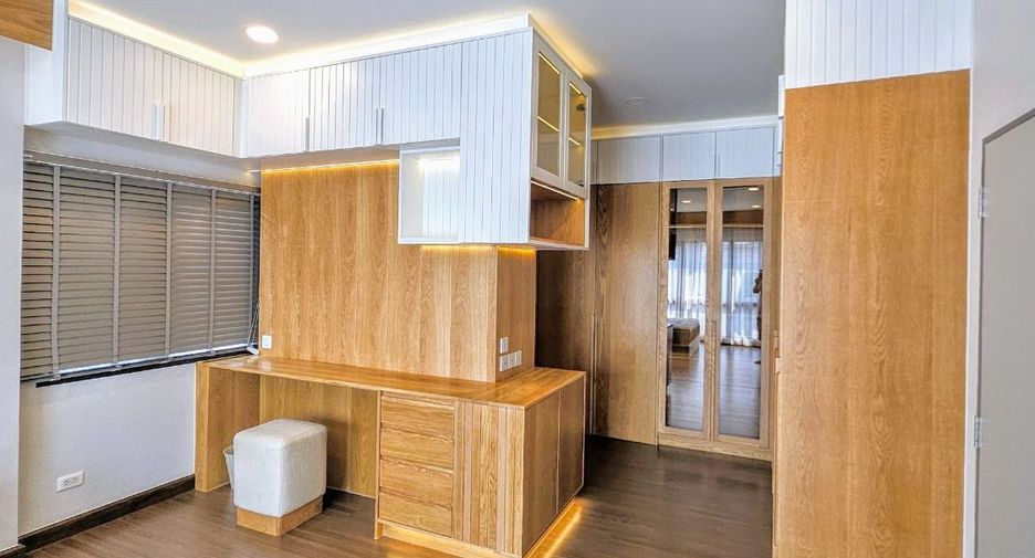 For rent そして for sale 5 Beds house in Bang Phli, Samut Prakan