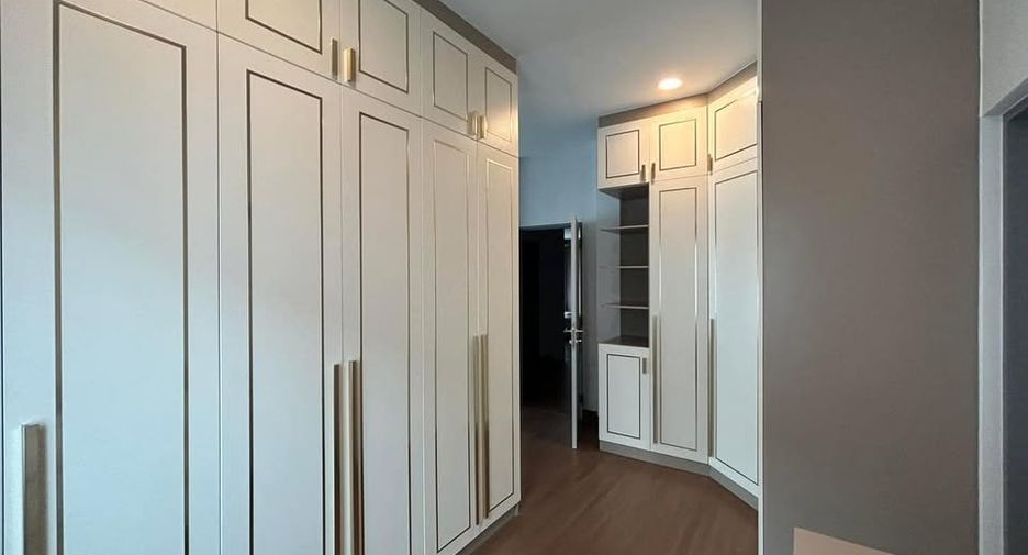 For rent 4 bed house in Bang Phli, Samut Prakan
