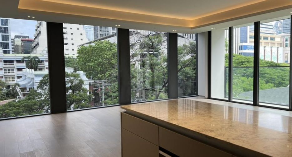 For sale 2 Beds condo in Pathum Wan, Bangkok