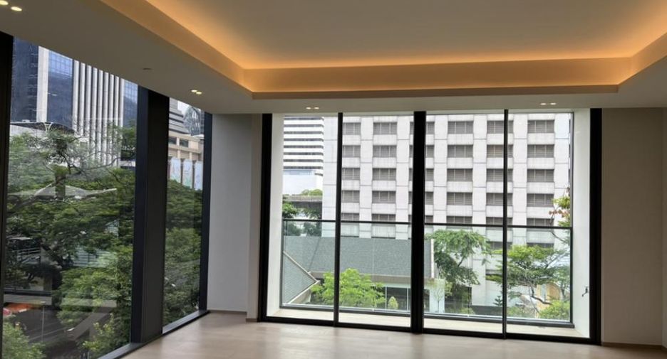 For sale 2 Beds condo in Pathum Wan, Bangkok