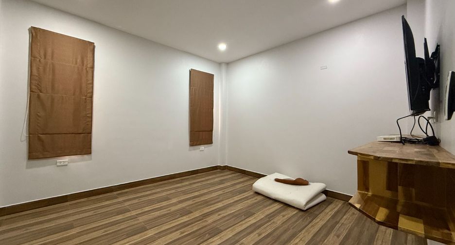 For sale 7 bedrooms house in Mueang Krabi, Krabi