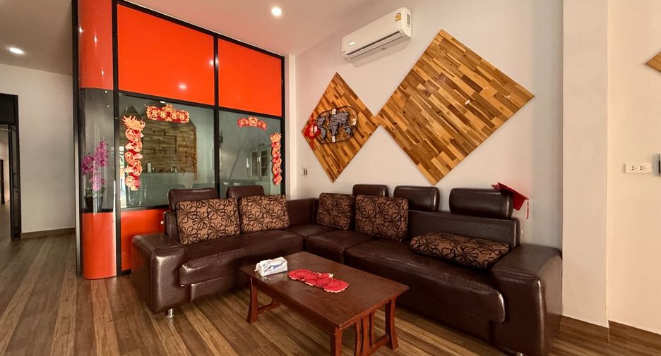 For sale 7 bedrooms house in Mueang Krabi, Krabi