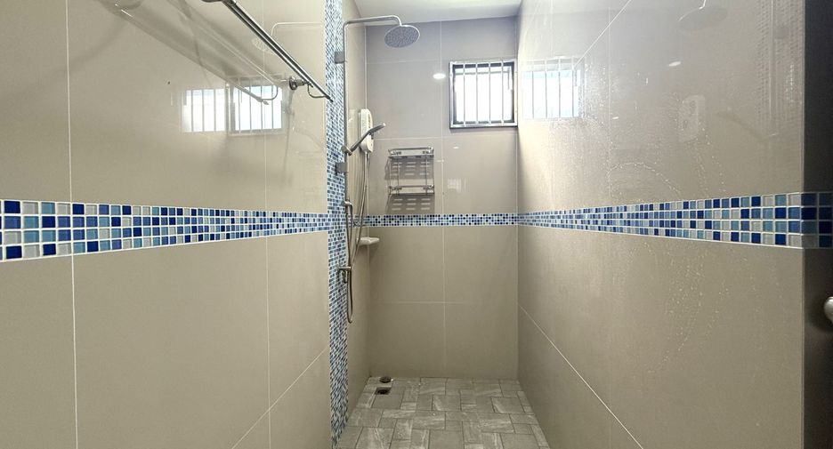 For sale 7 bedrooms house in Mueang Krabi, Krabi