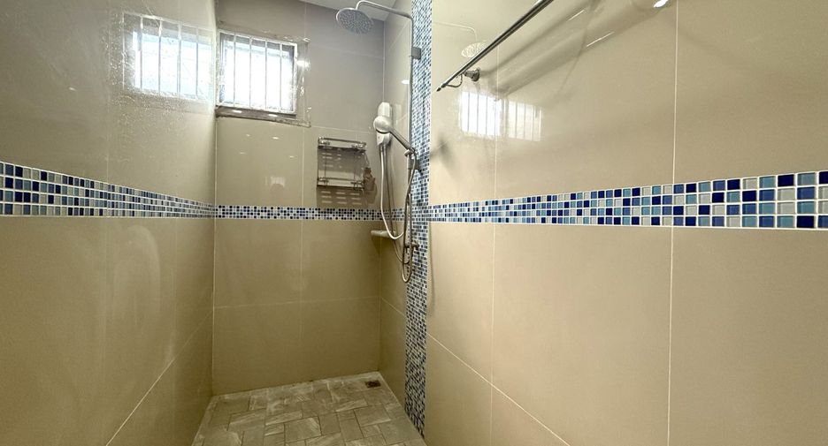 For sale 7 bedrooms house in Mueang Krabi, Krabi