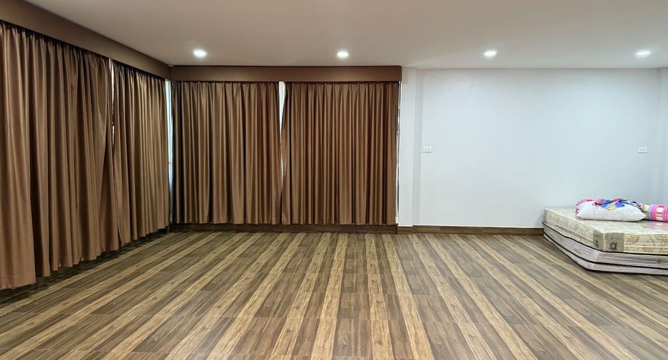 For sale 7 bedrooms house in Mueang Krabi, Krabi