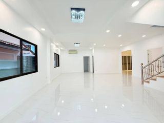 For sale 4 bed house in Bang Lamung, Chonburi