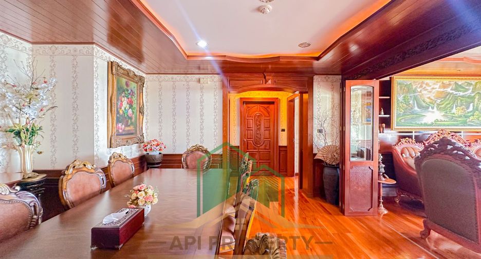 For sale 2 ベッドルーム condo in Bang Lamung, Chonburi