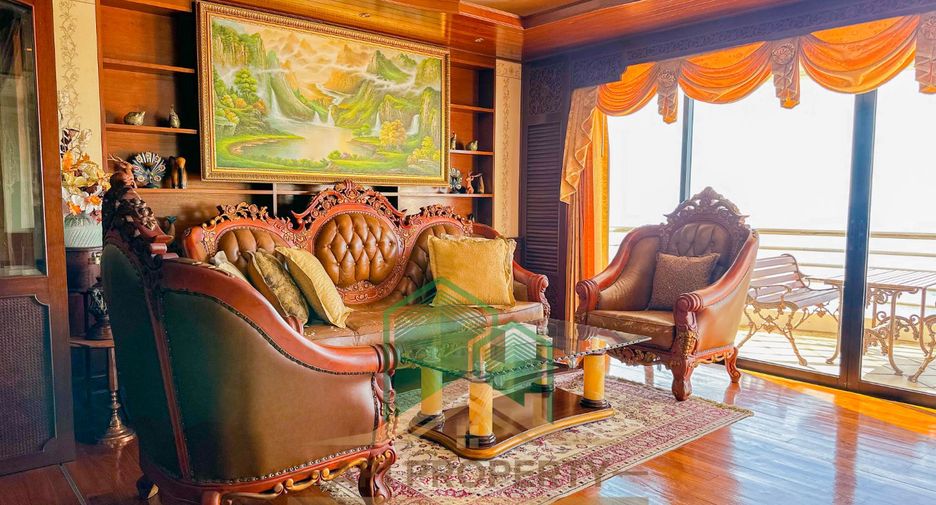 For sale 2 ベッドルーム condo in Bang Lamung, Chonburi