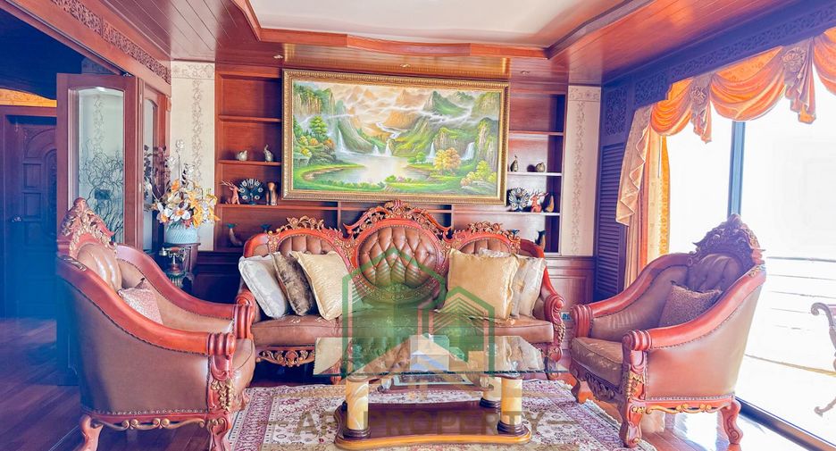 For sale 2 ベッドルーム condo in Bang Lamung, Chonburi