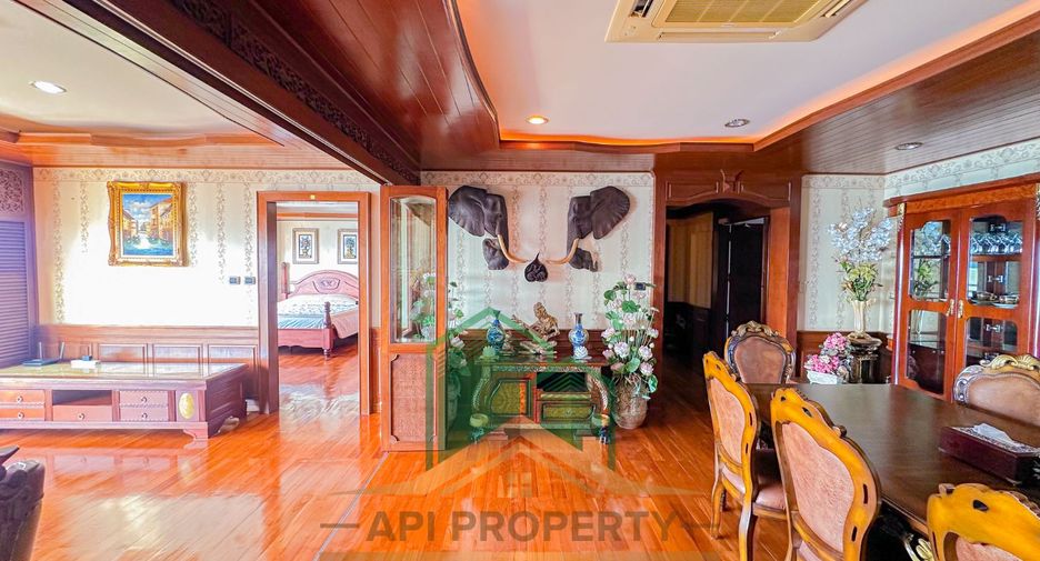 For sale 2 ベッドルーム condo in Bang Lamung, Chonburi