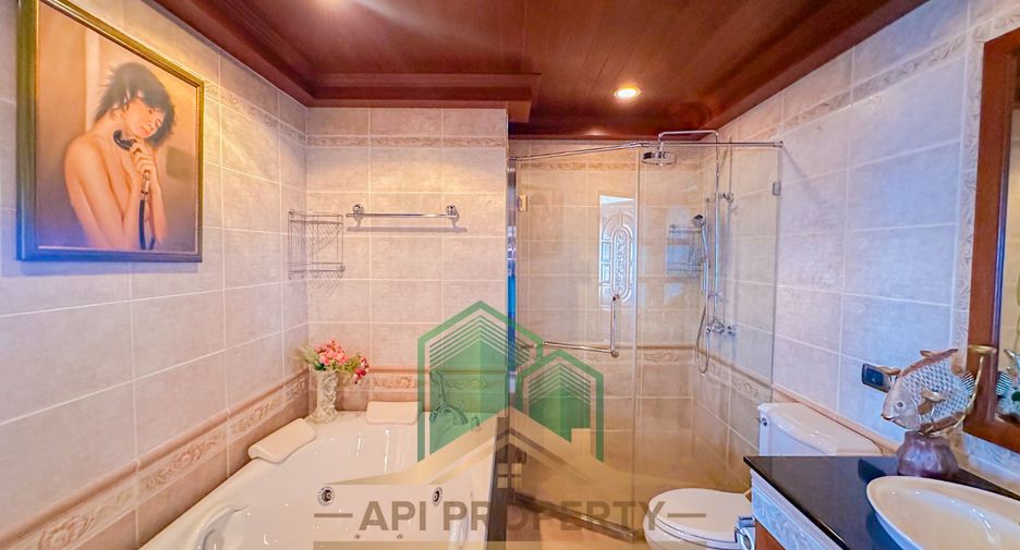 For sale 2 ベッドルーム condo in Bang Lamung, Chonburi