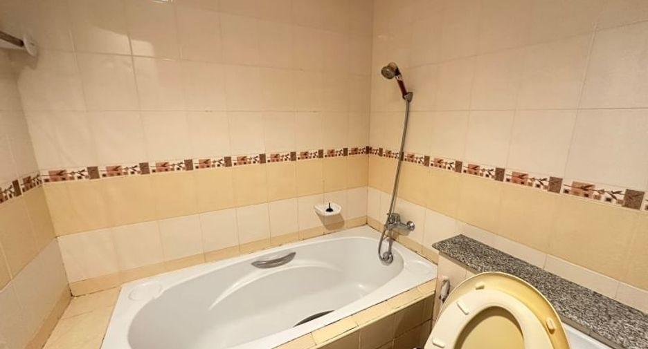 For rent 1 bed condo in Si Racha, Chonburi