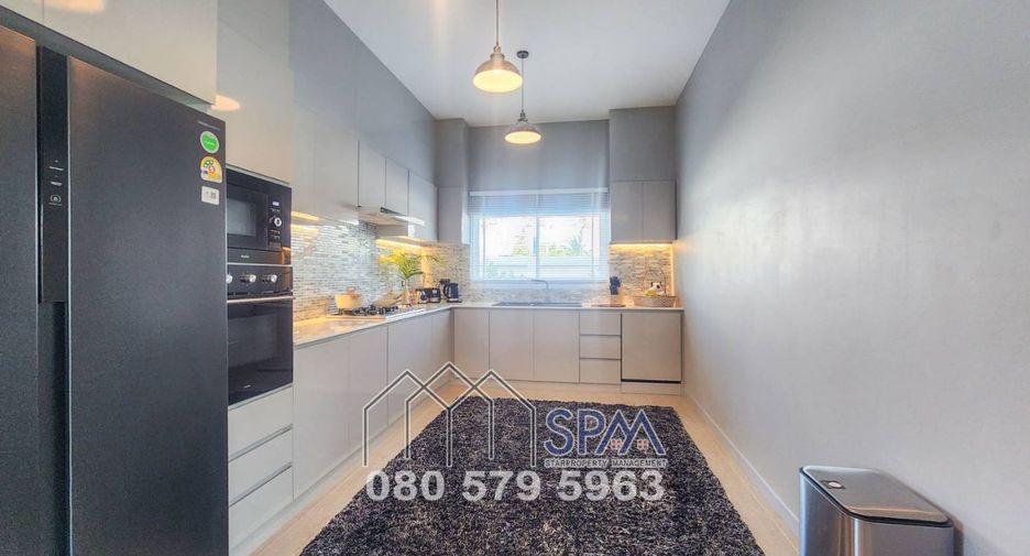 For sale 5 bedrooms villa in Hua Hin, Prachuap Khiri Khan