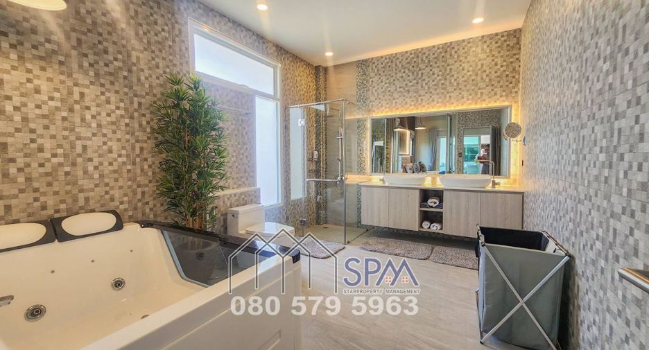 For sale 5 bedrooms villa in Hua Hin, Prachuap Khiri Khan