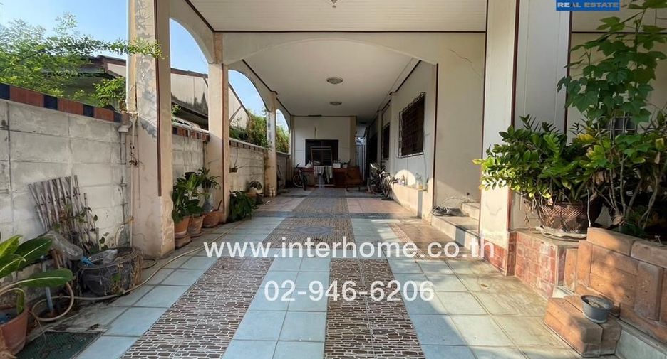 For sale 4 bed house in Pak Kret, Nonthaburi