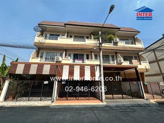 For sale 4 bed townhouse in Mueang Nonthaburi, Nonthaburi