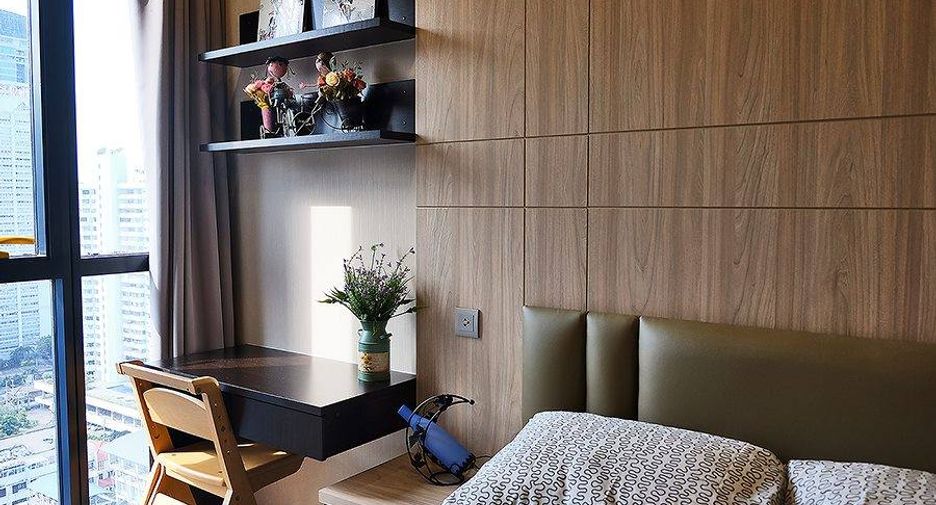 For rent 1 bed condo in Huai Khwang, Bangkok