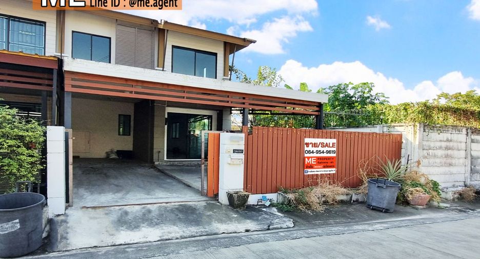 For sale 3 bedrooms townhouse in Suan Luang, Bangkok