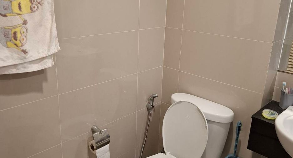 For sale 1 bed condo in Lat Krabang, Bangkok