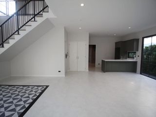 Продажа 5 спальни дом в Bang Phli, Самутпракан
