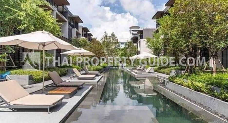 For rent 4 bedrooms house in Watthana, Bangkok