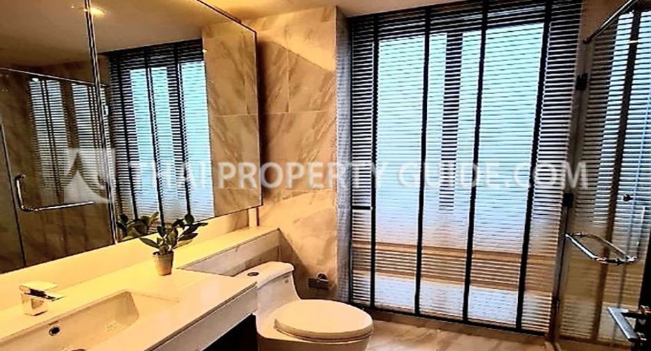 Haus zur Miete mit 4 Zimmer in Watthana, Bangkok