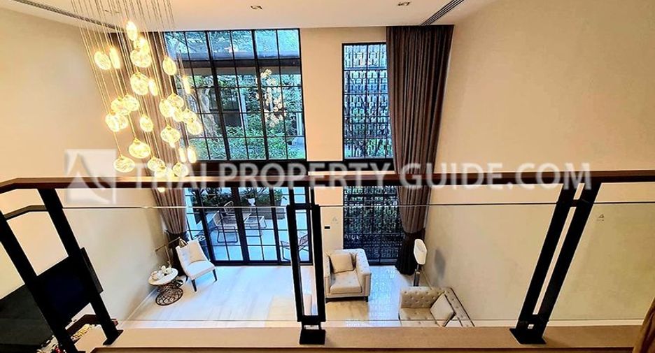 Haus zur Miete mit 4 Zimmer in Watthana, Bangkok