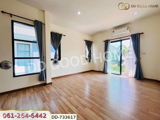 For sale 3 bedrooms house in Ban Phaeo, Samut Sakhon