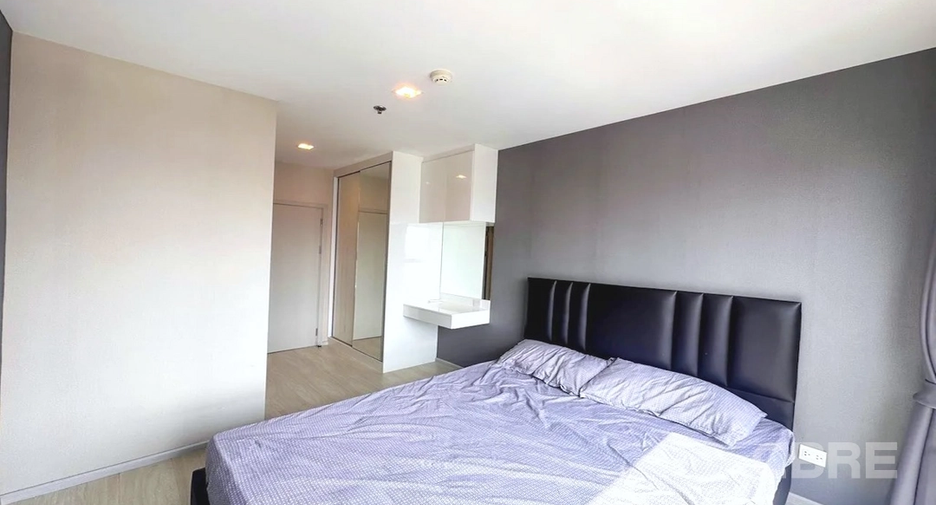 For sale 2 bedrooms condo in Khlong Toei, Bangkok