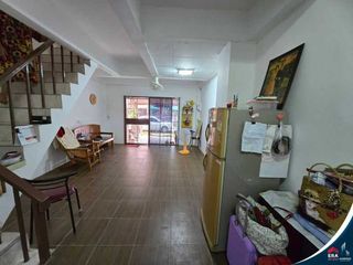 For sale 2 bed townhouse in Mueang Phitsanulok, Phitsanulok