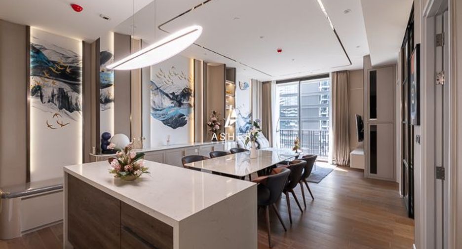 For rent 2 bedrooms condo in Pathum Wan, Bangkok