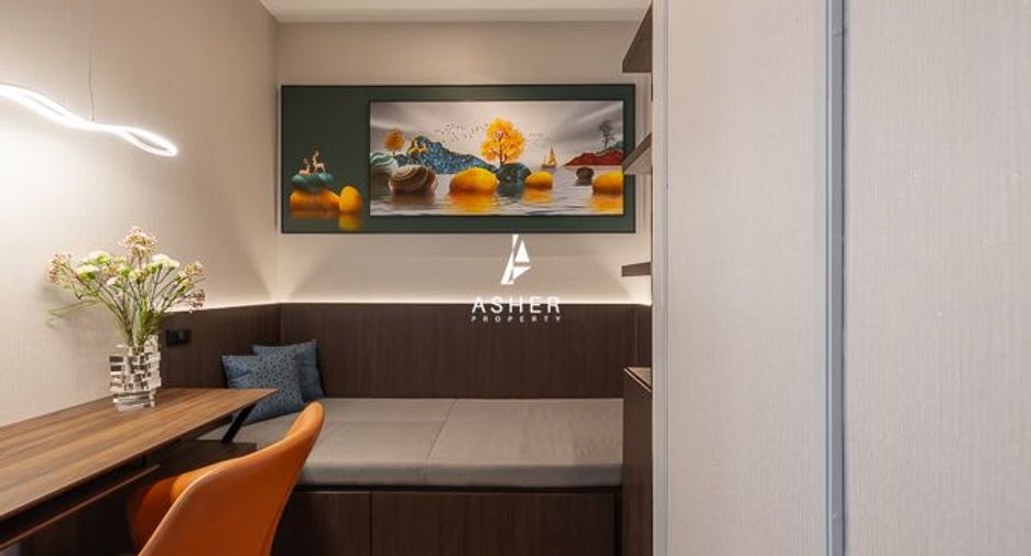 For rent 2 bedrooms condo in Pathum Wan, Bangkok