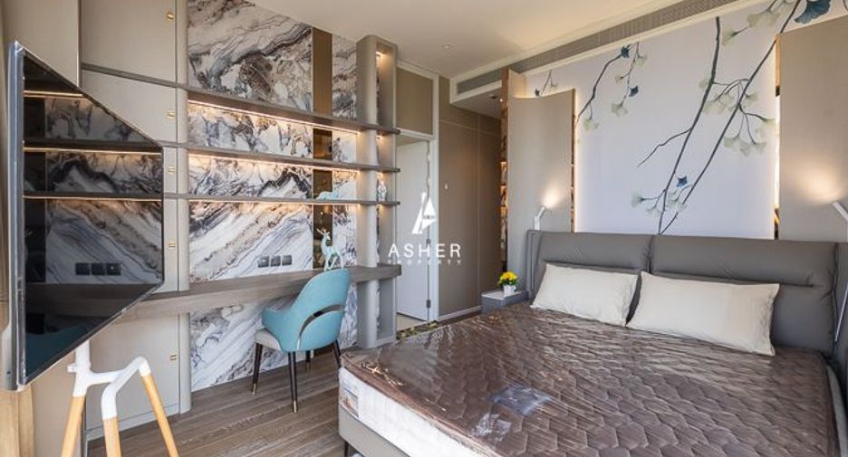 For rent 2 bedrooms condo in Pathum Wan, Bangkok