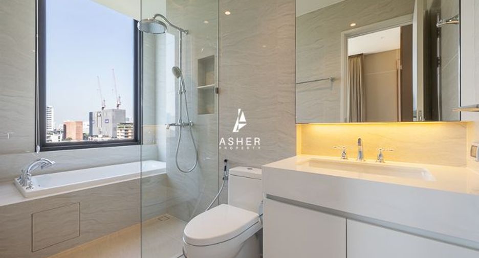 For rent 2 bedrooms condo in Pathum Wan, Bangkok