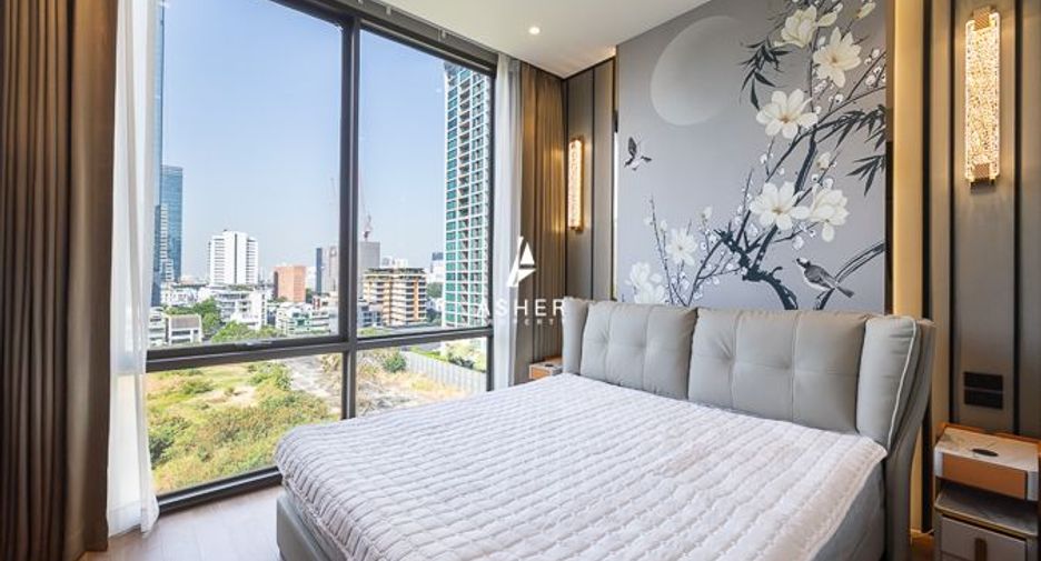 For rent 2 bedrooms condo in Pathum Wan, Bangkok