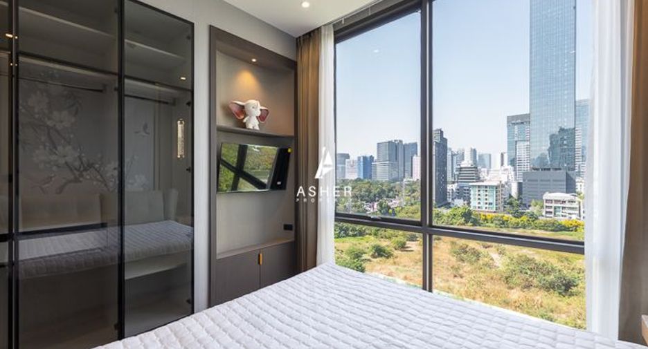 For rent 2 bedrooms condo in Pathum Wan, Bangkok