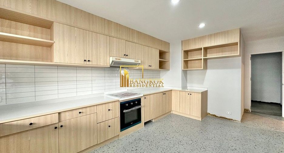 À louer 3 chambres appartement à Watthana, Bangkok