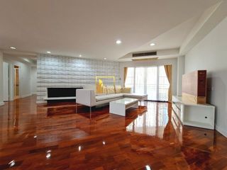 出租 3 卧室 公寓式住宅 在 Khlong Toei, 曼谷