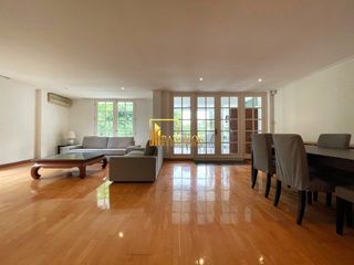For rent 2 bedrooms apartment in Yan Nawa, Bangkok