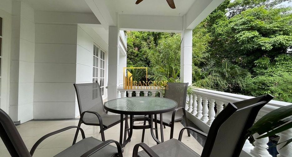 For rent 2 bedrooms apartment in Yan Nawa, Bangkok