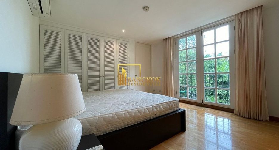 For rent 2 bedrooms apartment in Yan Nawa, Bangkok