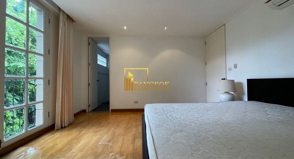 For rent 2 bedrooms apartment in Yan Nawa, Bangkok