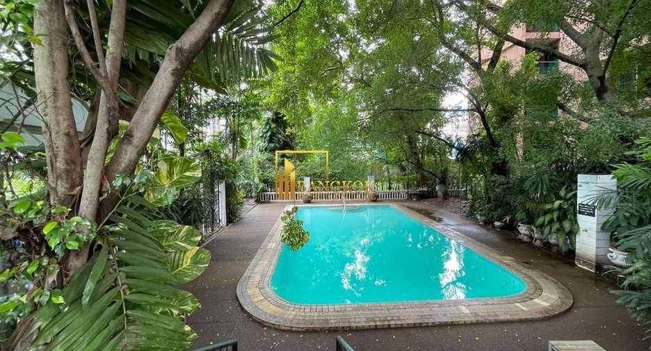 For rent 2 bedrooms apartment in Yan Nawa, Bangkok