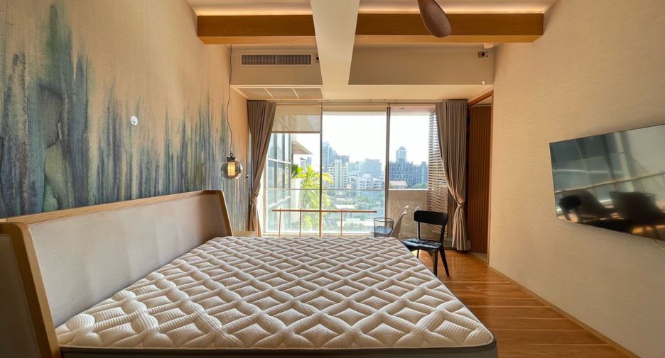 For rent and for sale 4 bedrooms condo in Watthana, Bangkok