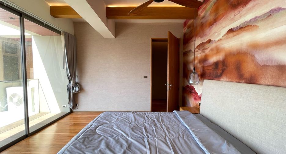 For rent and for sale 4 bedrooms condo in Watthana, Bangkok