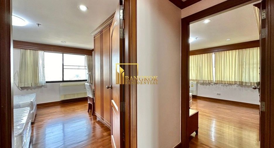 À louer 4 chambres appartement à Watthana, Bangkok