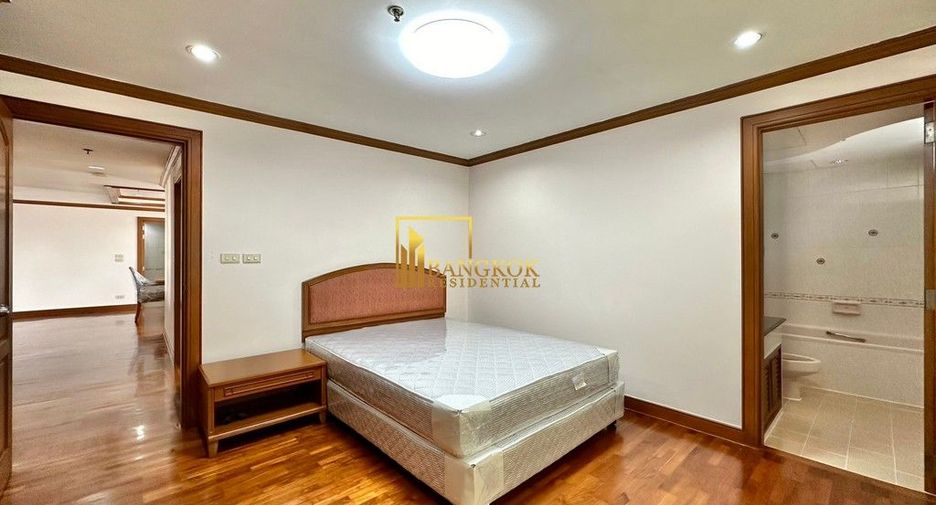 À louer 4 chambres appartement à Watthana, Bangkok
