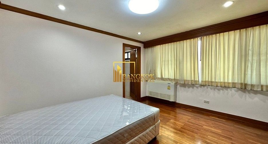 À louer 4 chambres appartement à Watthana, Bangkok