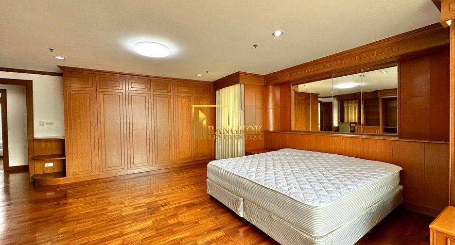 À louer 4 chambres appartement à Watthana, Bangkok