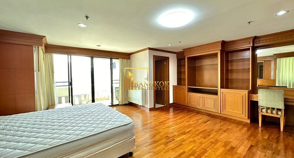 À louer 4 chambres appartement à Watthana, Bangkok